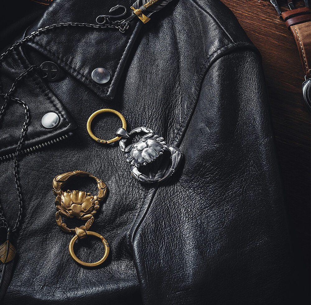 How to Achieve the Perfect Balance in Oversized Leather Jacket  